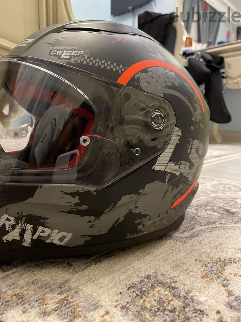 LS2 HELMET 1