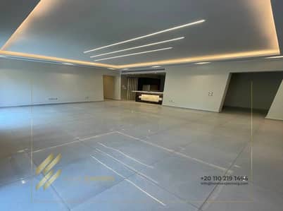 شقة مع حديقة للإيجار في إيستاون - مطبخ وتكيفات