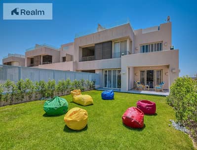 Roof home. Mediterranean panorama. The installment won't surprise you.