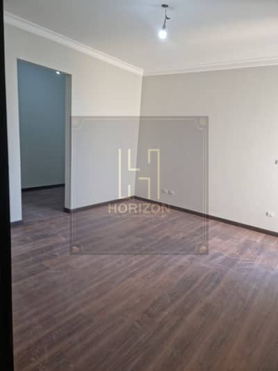شقة 4 نوم و ناني نص مفروش ايجار ايستاون سوديك التجمع القاهرة الجديدة Apartment rent in Eastown Sodic
