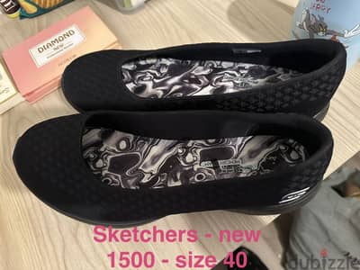 Sketchers shoes