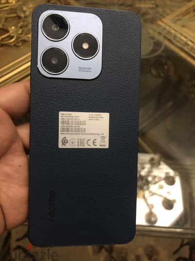 ريلمى سى 63