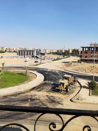 شقة للبيع في مدينه الشروق -المنطقه الخامسة