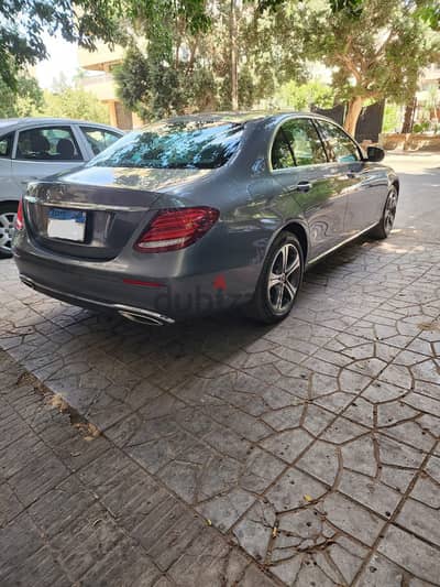 Mercedes-Benz E180 2018 Avantgarde (مرسيدس بنز إي 180)
