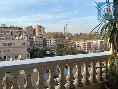 شقة للبيع بالعفش و الأجهزة سوبر  لوكس  الحي السابع خلف الحديقة الدولية  موقع قريب من كل الخدمات                                              مدينة نصر