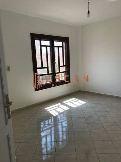 An opportunity for residence or investment in the heart of AlRehab City: a 90-square-meter apartment for sale on the second floor; the building is eq