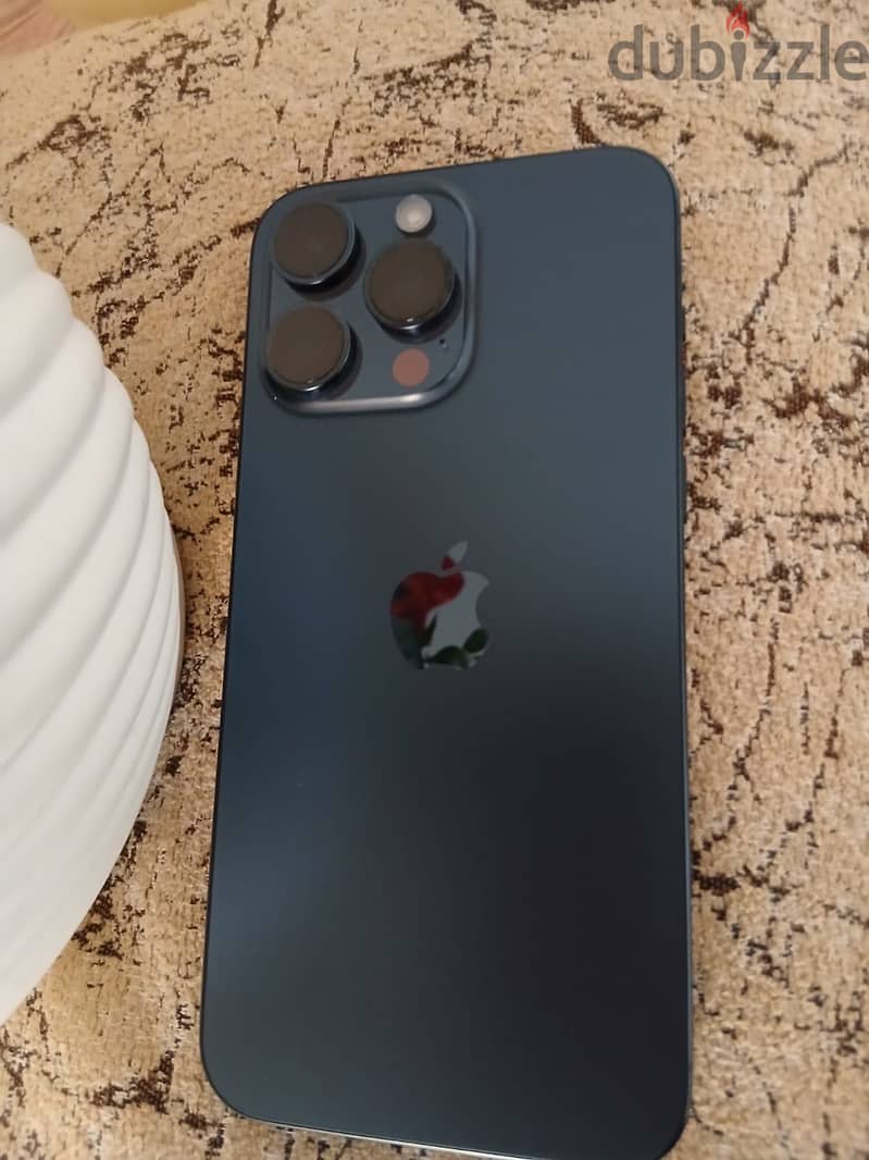 Apple - iPhone 15 Pro Max 3