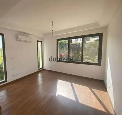 For sale in Alegria a fully finished apartment with an open view overlooking the Beverly Hills Sodic landscape.