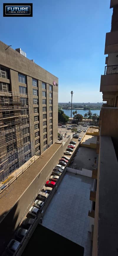 Apartment 177 m on the Nile Corniche in Maadi, second row from the corniche