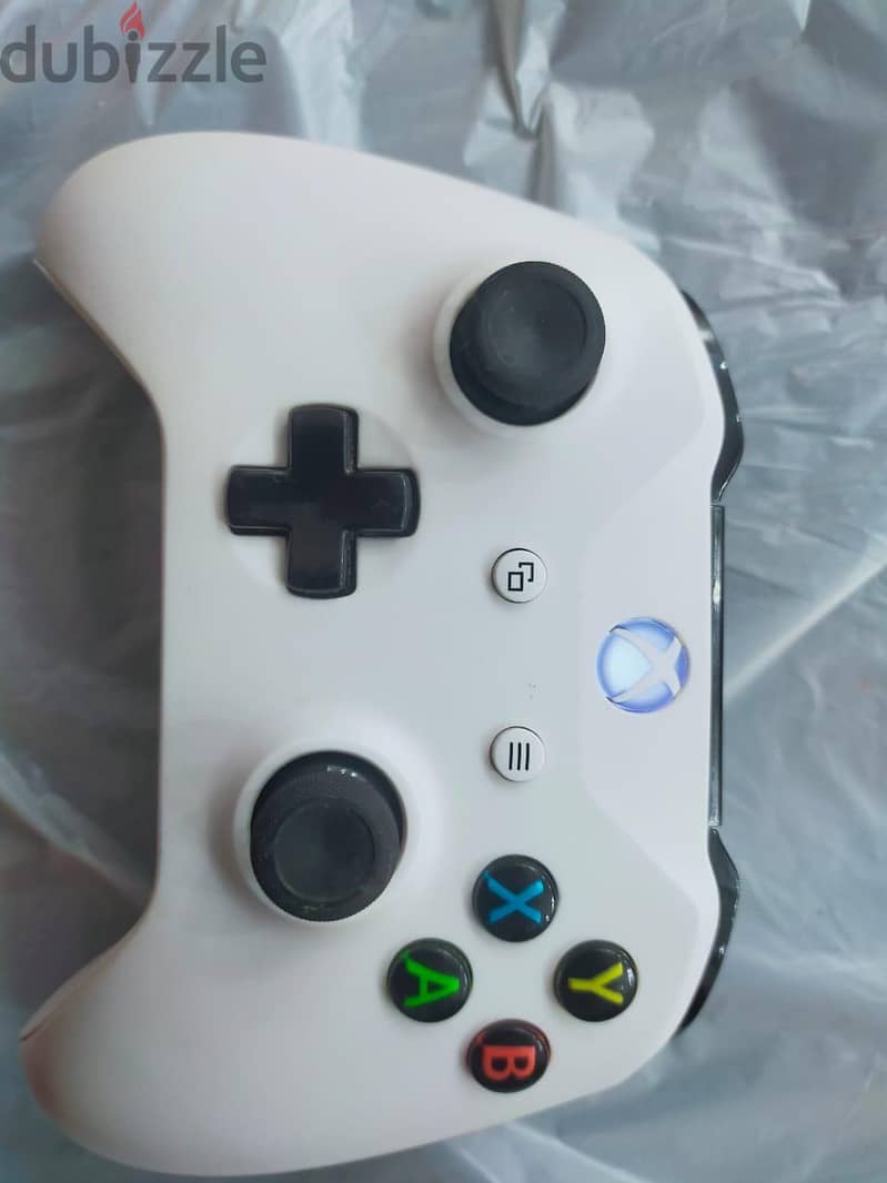 دراعات xbox one s وارد الخارج يوجد سعر خاص للجمله 1