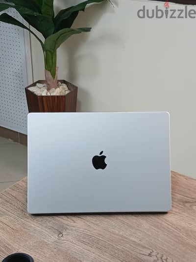 MacBook Pro 16-inch M1 pro 16GB RAM 512GB SSD | ضمان لمدة ٣ شهور