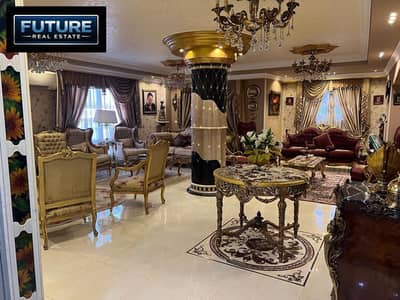 شقة 360 م بالفرش تاني نمرة من شارع الهرم الرئيسي محطة مدكور