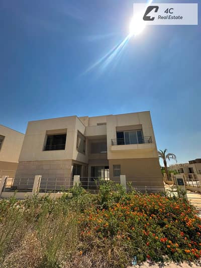 فيلا استلام فوري 605 متر اقل سعر في الماركت Type B مكان مميز في بالم هيلز Palm Hills New Cairo