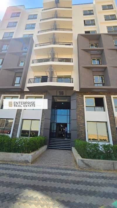 Your apartment is ready for immediate delivery in the Administrative Capital in the R7 area, in front of the Russian University, with a cash discount.
