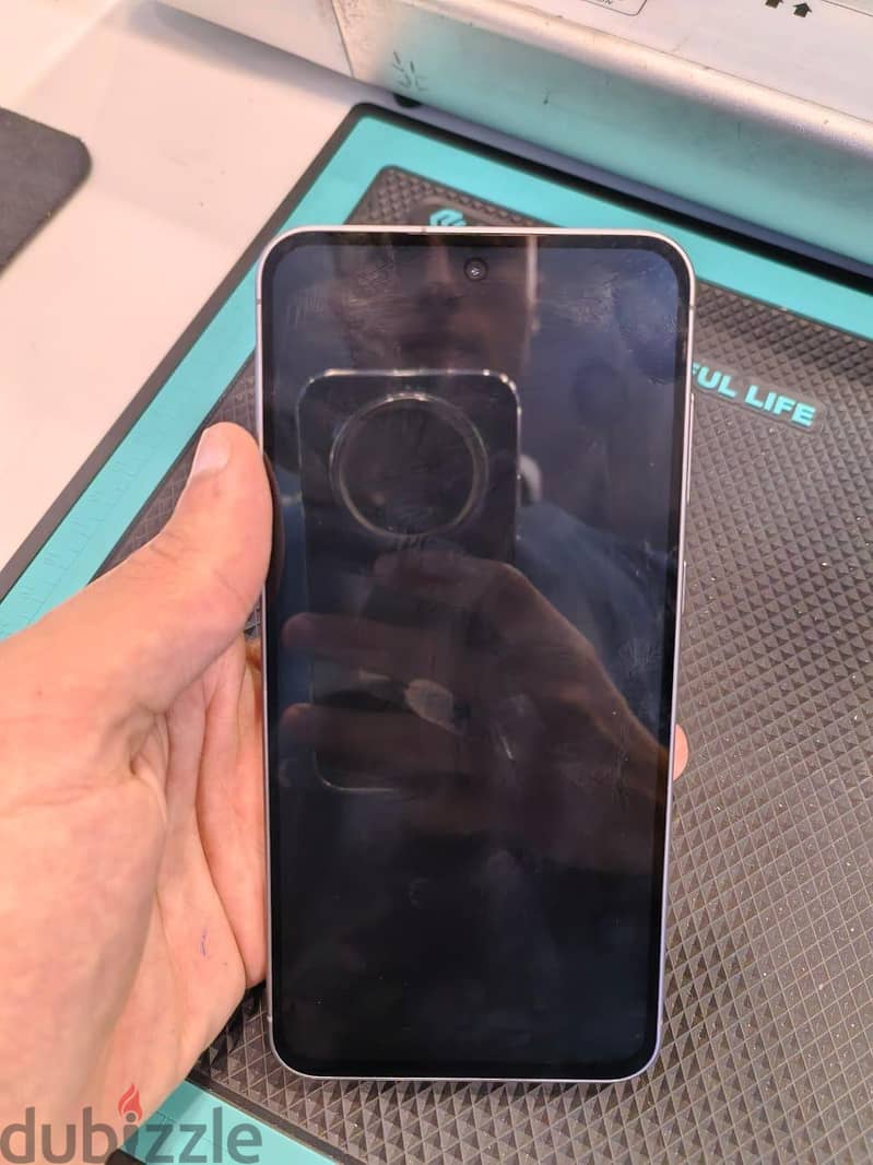 Samsung A56 1