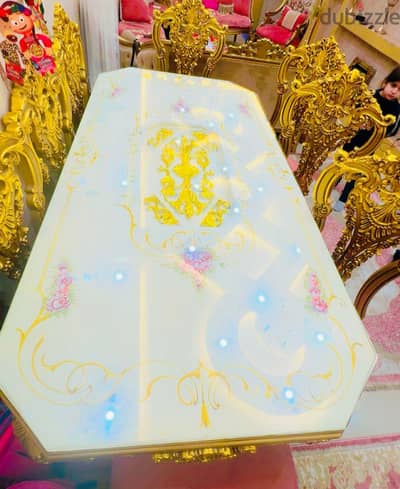 طاولة سفرة مع ٨ كراسي زان