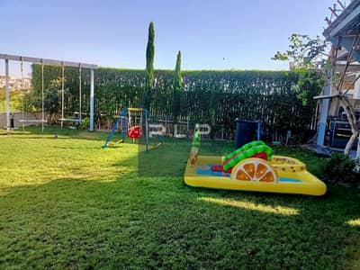 READY TO MOVE: Fully finished Senior Chalet with a garden at the lowest market price in Hacienda Bay.