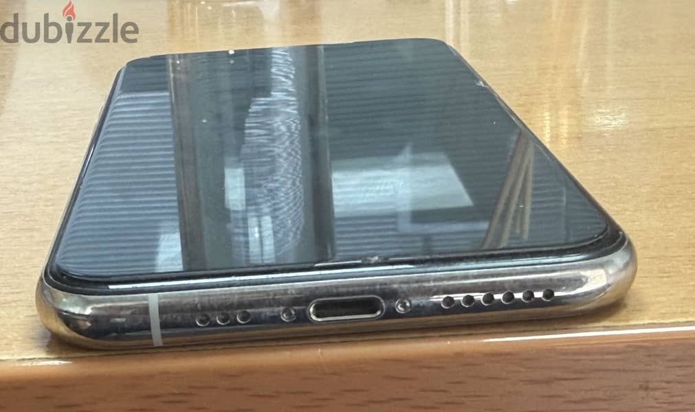 Apple - iPhone 11 Pro 3