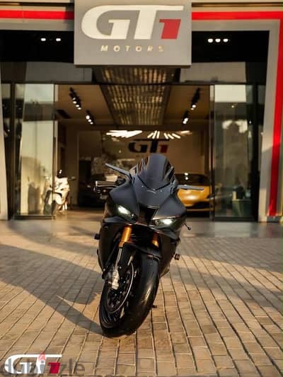 HONDA CBR 1000RR-R Fireblade