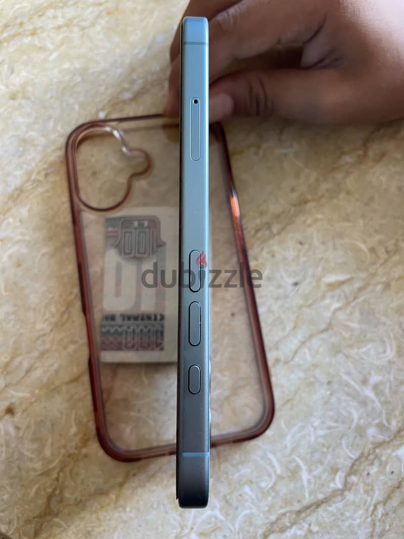 Apple - iPhone 16 4