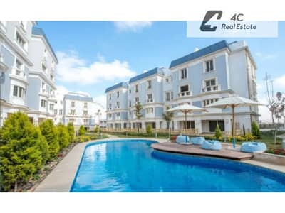باقل من سعر الماركت آي فيلا روف ميدل تشطيب كامل ريسيل فوري في Mountain View Hyde Park-التجمع الخامس open view بتقسيمه مميزة جاهزة للمعاينه والاستلام