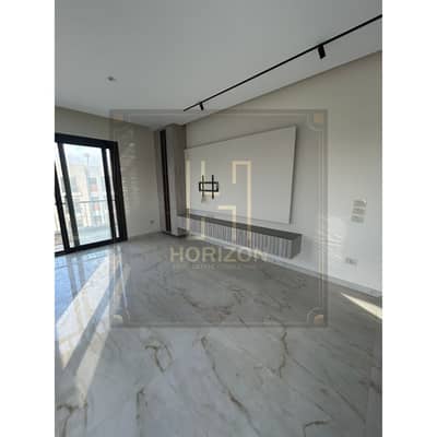 شقه 2نوم نص مفروش فى كمبوند ديستريكت 5 مراكز apartment for rent in District 5 Compound by Marakez