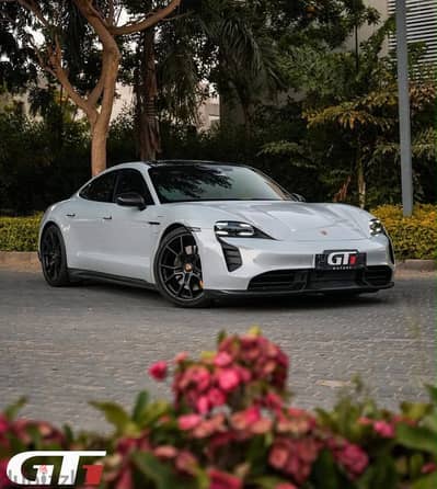 PORSCHE TAYCAN GTS 2024