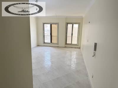 Apartment for rent – ​​Dar Misr Al-Qaranful Compound (First Phase) First-time occupancy (brand new) Close to the gates, clubhouse, mosque,