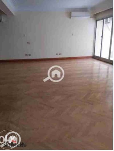 شقه للايجار على شارع شهاب الرئيسي في المهندسين مكيفه بالكامل