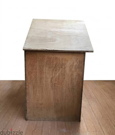 wooden dog house بيت كلب خشب