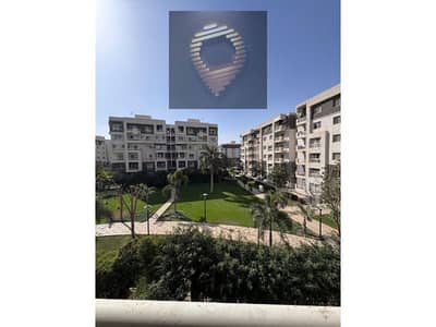 للبيع شقة 200 متر بسعر لقطة في B10 علي فيو جاردن بأميز موقع في مدينتي بجوار Central walk و نادي Privado