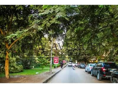 شقة مفروشة بالكامل فاخرة للغاية للإيجار في المعادي Maadi موقع متميز بإطلالة بانورامية على النيل 150 متر 3 غرف نوم