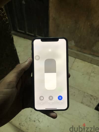 ايفون xs