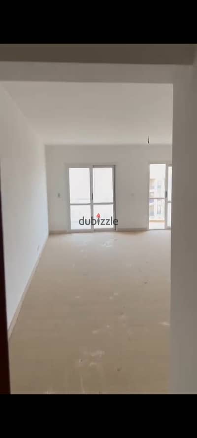 Opportunity to own an apartment of 162 sqm in a very distinguished location in Al-Rehab