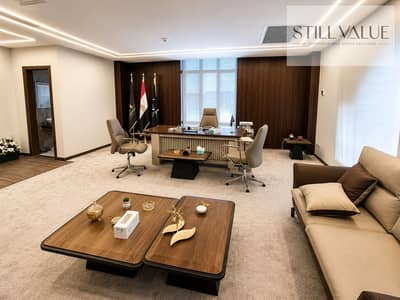 مقر اداري للايجار 300م مميز علي التسعين في التجمع الخامس Office For Rent 300Sqm In Fifth Settlement