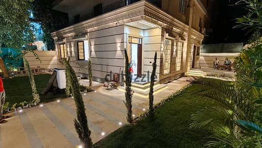 شقة بحديقة خاصة للبيع في الاسلكي - المعادي.