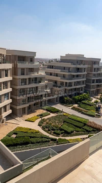 the only penthouse for sale in Sodic villette sky condos Ready to move with very prime location direct on pocket