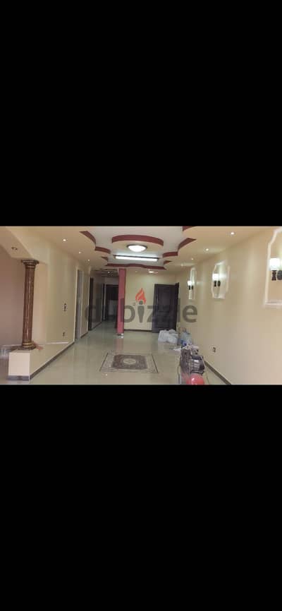 شقه للايجار على  جسر السويس  الرئيسى