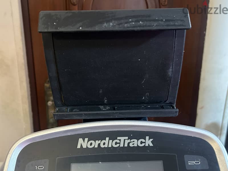 NordicTrack C 5.5، اليبتيكال جهاز أوربتراك (Elliptical) 1
