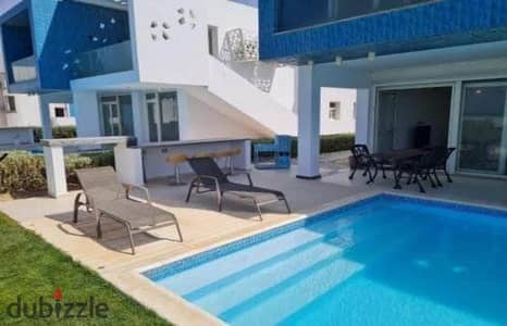 شاليه للبيع علي البحر مباشرا ب fouka Bay الساحل الشمالي