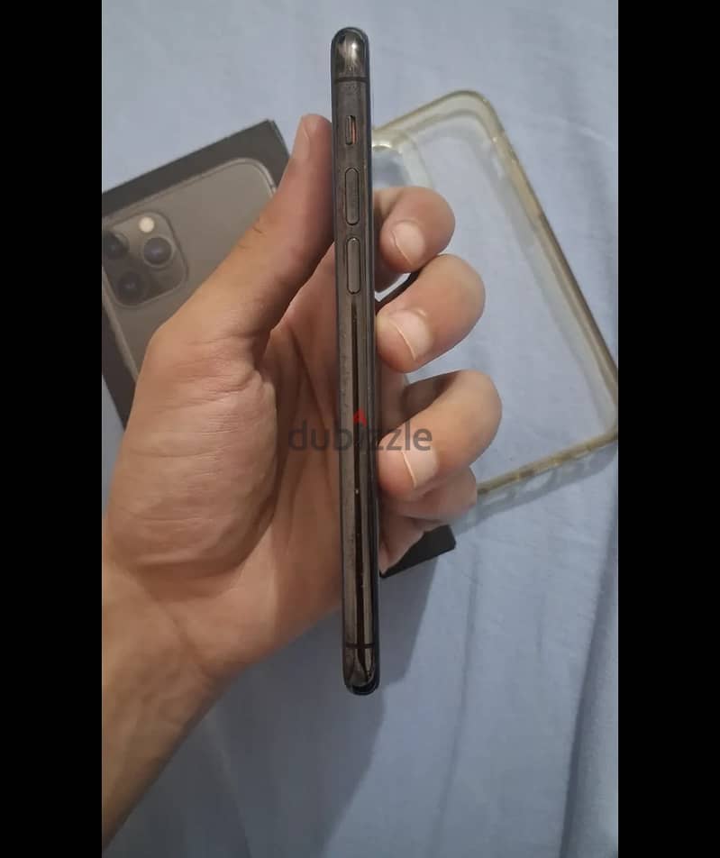 iPhone 11 Pro 3