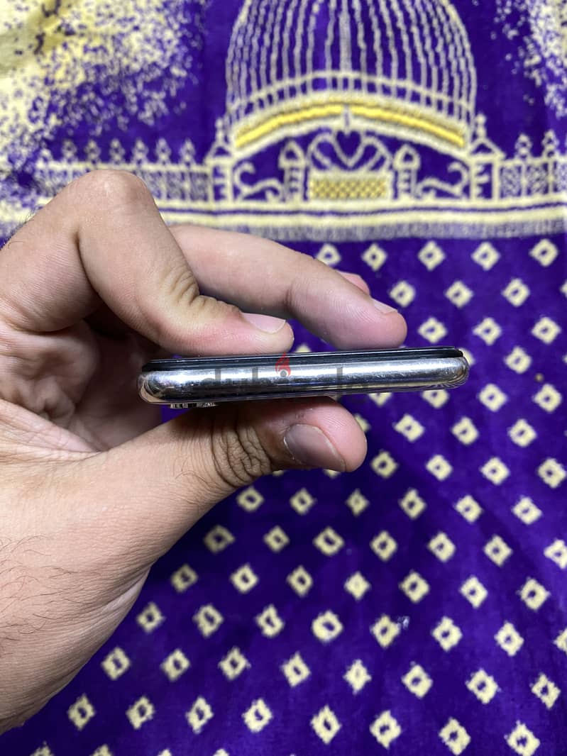 Apple - iPhone X 1