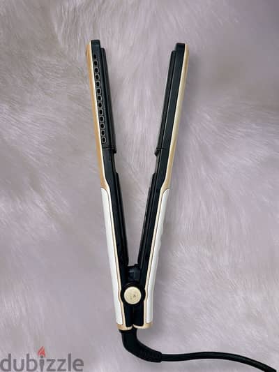 Rowenta Ionic Professional Hair Straightener - Gold/White