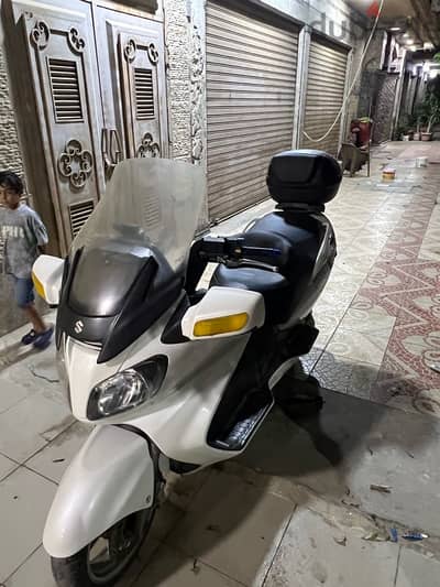 متوسكل سوزوكي برجمان وارد اليابان اسكاي ويف