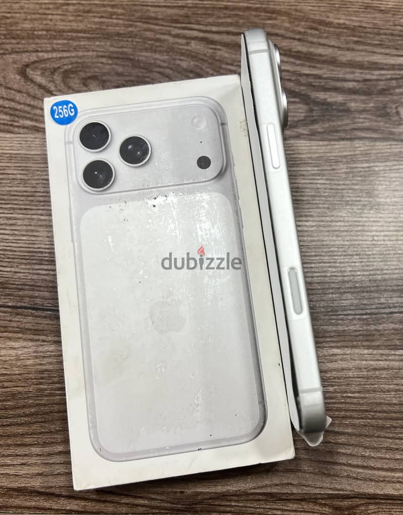 Apple - iPhone 17 Pro Max 2