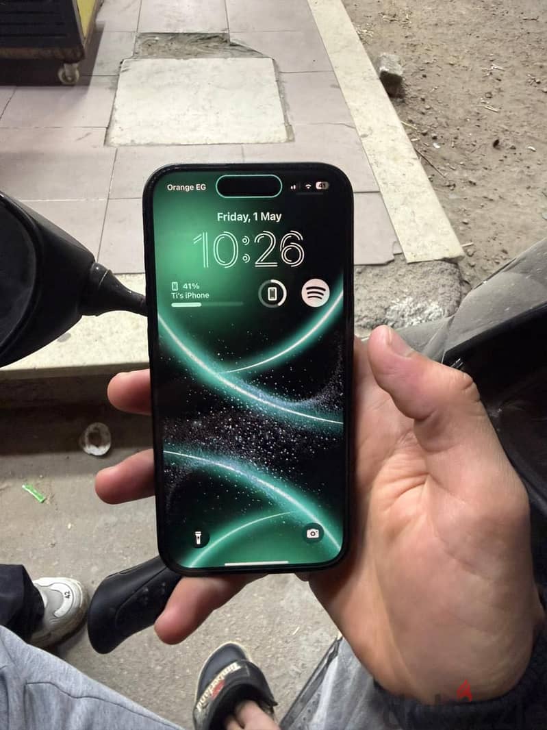 Apple - iPhone 15 2