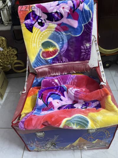 طقم سرير