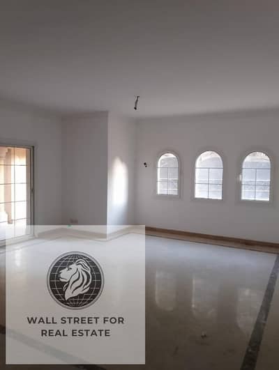 للايجار فيلا توين هاوس في مدينتي نموذج H تشطيبات شركة    أول سكن   المنطقة: – VG2   تفاصيل الفيلا          •     مساحة المباني : 276 متر 	•	مساحة الأر