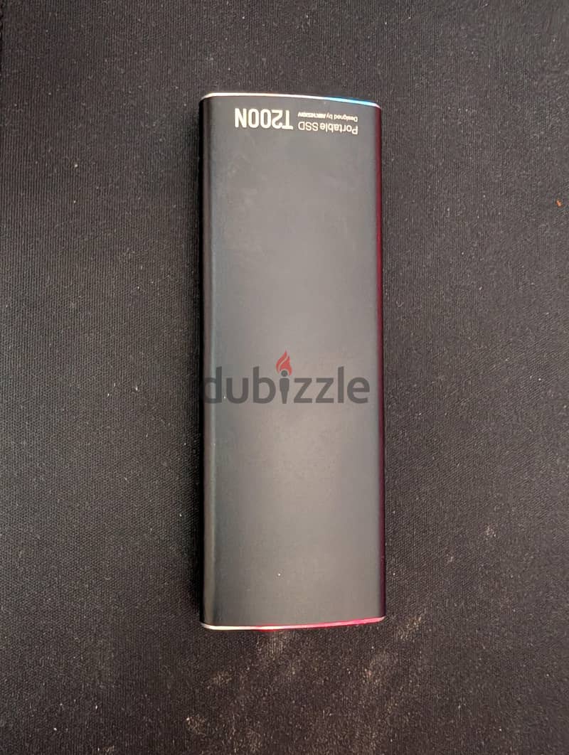 hikvision external SSD 256gb 1