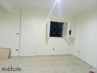 A real opportunity for buying and investing in an apartment for sale in the golden square in Smoha, area 140 meters